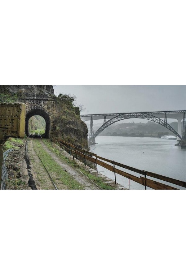 26/5 Trilhos Urbanos: Fontainhas ao Miradouro da Vitória (C/passagem pelo antigo Ramal Alfândega
